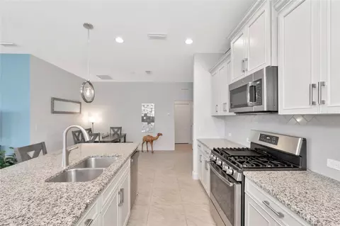 Kitchen - 4715 Canoe Creek Ave, Parrish, FL 34219 photo 3 of 9