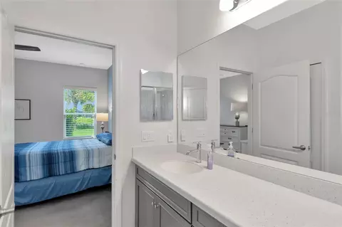 Bath - 4715 Canoe Creek Ave, Parrish, FL 34219 photo 1 of 4