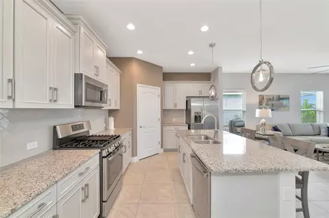Kitchen - 4715 Canoe Creek Ave, Parrish, FL 34219 photo 1 of 9
