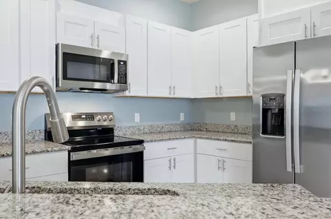 Kitchen - 11954 Tempest Harbor Loop, Venice, FL 34292 photo 3 of 5