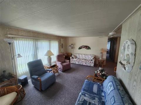 Living - 808 53rd Ave E #234, Bradenton, FL 34203 photo 2 of 3