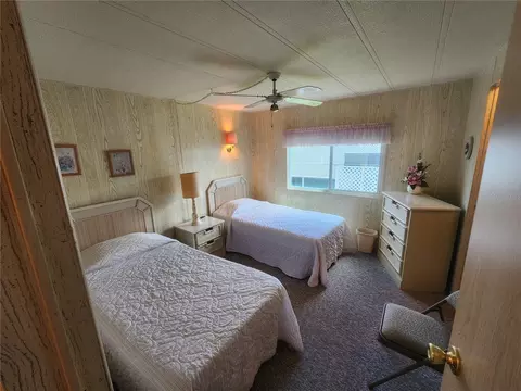 Bedroom - 808 53rd Ave E #234, Bradenton, FL 34203 photo 2 of 6