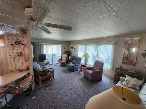 Living - 808 53rd Ave E #234, Bradenton, FL 34203 photo 1 of 3