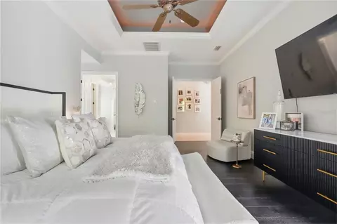 Bedroom - 11432 Savannah Lakes Dr, Parrish, FL 34219 photo 4 of 8