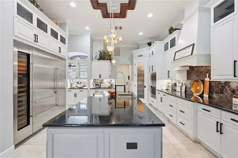 Kitchen - 11432 Savannah Lakes Dr, Parrish, FL 34219 photo 1 of 11