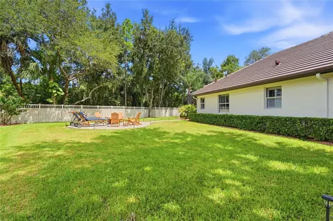 Exterior - 11432 Savannah Lakes Dr, Parrish, FL 34219 photo 17 of 24