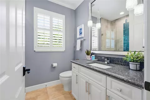 Bath - 11432 Savannah Lakes Dr, Parrish, FL 34219 photo 8 of 9