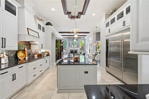 Kitchen - 11432 Savannah Lakes Dr, Parrish, FL 34219 photo 3 of 11