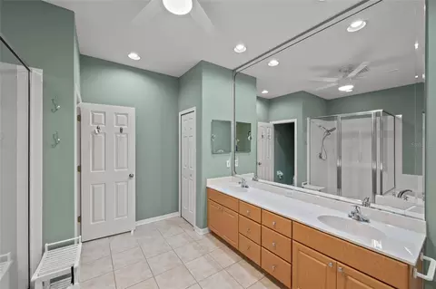 Bath - 12274 23rd St E, Parrish, FL 34219 photo 6 of 6