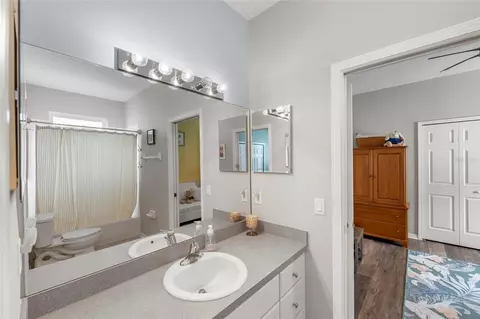 Bath - 12274 23rd St E, Parrish, FL 34219 photo 2 of 6