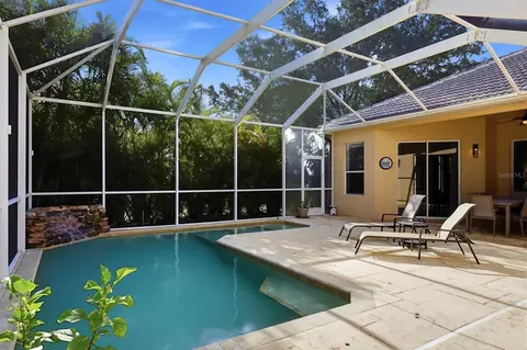 Exterior - 6919 67th Ter E, Bradenton, FL 34203 photo 6 of 6