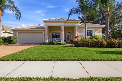 Exterior - 6919 67th Ter E, Bradenton, FL 34203 photo 2 of 6