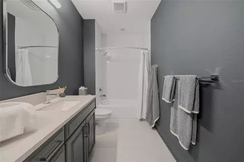 Bath - 11504 Apple Tree Cir, Bradenton, FL 34211 photo 8 of 8