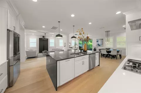 Kitchen - 11504 Apple Tree Cir, Bradenton, FL 34211 photo 7 of 7