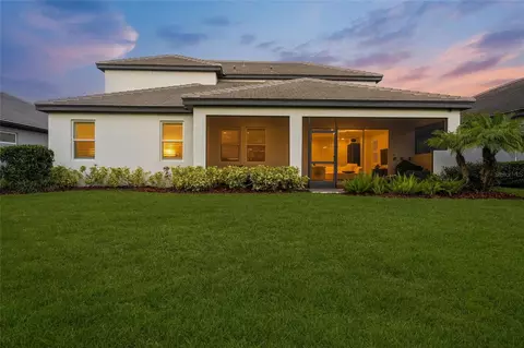 Exterior - 11504 Apple Tree Cir, Bradenton, FL 34211 photo 5 of 11