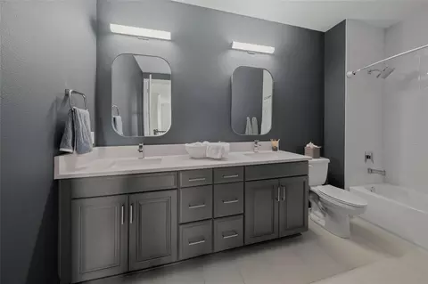Bath - 11504 Apple Tree Cir, Bradenton, FL 34211 photo 7 of 8