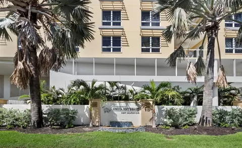 915 Seaside Dr #310, Sarasota, FL 34242