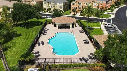 Exterior - 8811 White Sage Loop, Bradenton, FL 34202 photo 9 of 11