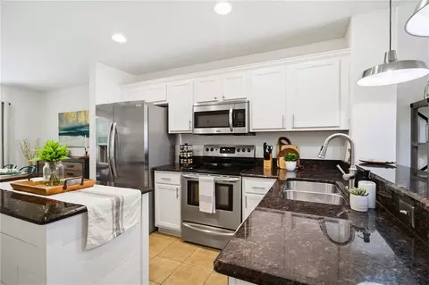 Kitchen - 8811 White Sage Loop, Bradenton, FL 34202 photo 1 of 3