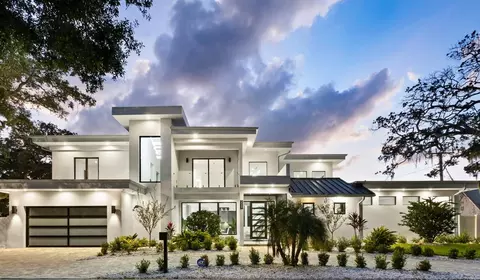 2089 Arlington St, Sarasota, FL 34239