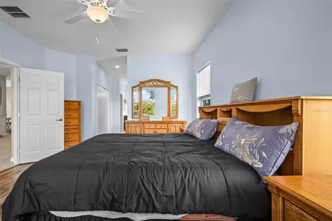 Bedroom - 1407 Westover Ave, Parrish, FL 34219 photo 4 of 6