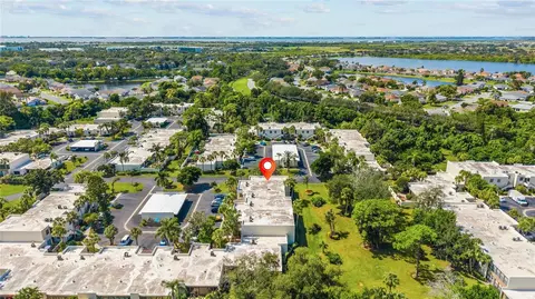View/Area - 521 Lakeside Dr, Bradenton, FL 34210 photo 5 of 8