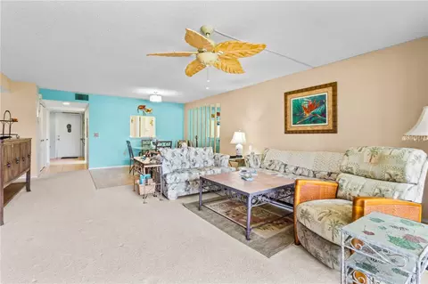 Living - 521 Lakeside Dr, Bradenton, FL 34210 photo 4 of 4