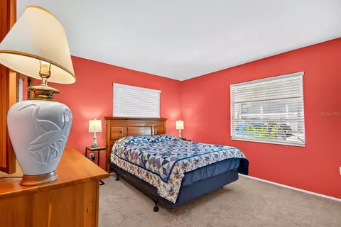 Bedroom - 5853 Palm Ln #B7, Bradenton, FL 34207 photo 1 of 4