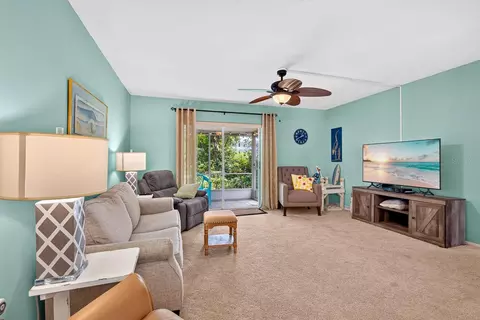 Living - 5853 Palm Ln #B7, Bradenton, FL 34207 photo 1 of 3