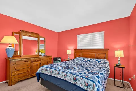 Bedroom - 5853 Palm Ln #B7, Bradenton, FL 34207 photo 2 of 4