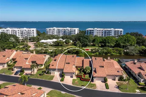 2352 Harbour Oaks Dr, Longboat Key, FL 34228