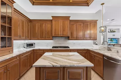 Kitchen - 5109 96th St E, Bradenton, FL 34211 photo 5 of 9