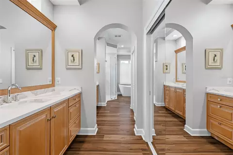 Bath - 5109 96th St E, Bradenton, FL 34211 photo 1 of 5