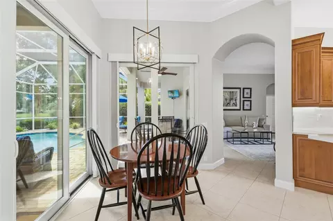 Dining - 5109 96th St E, Bradenton, FL 34211 photo 2 of 6