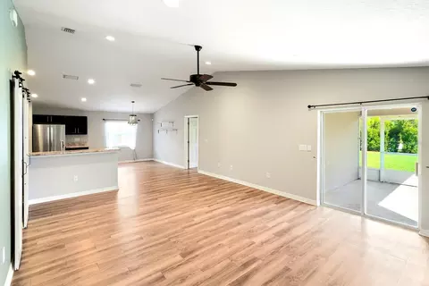 Living - 6008 162nd Ave E, Parrish, FL 34219 photo 3 of 6