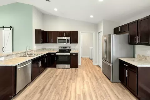Kitchen - 6008 162nd Ave E, Parrish, FL 34219 photo 1 of 1