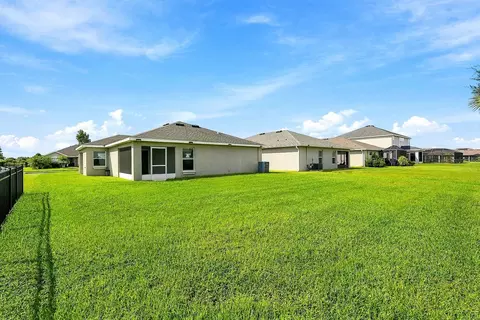 Exterior - 6008 162nd Ave E, Parrish, FL 34219 photo 8 of 9