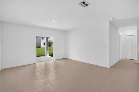 Living - 3514 Ambersweet Xing, Parrish, FL 34219 photo 3 of 3