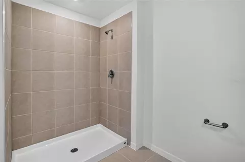 Bath - 3514 Ambersweet Xing, Parrish, FL 34219 photo 1 of 3