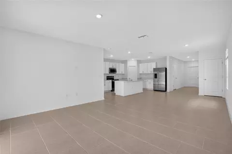 Living - 3514 Ambersweet Xing, Parrish, FL 34219 photo 1 of 3