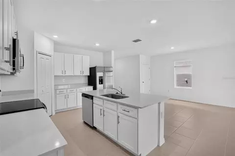 Entry Way - 3514 Ambersweet Xing, Parrish, FL 34219 photo 2 of 2