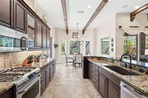 Kitchen - 8629 51st Ter E, Bradenton, FL 34211 photo 6 of 7