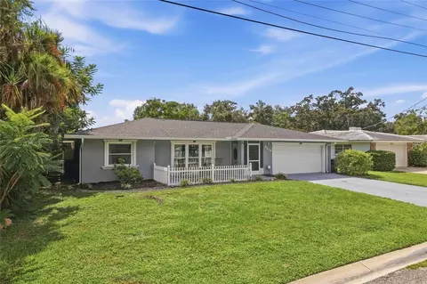 4214 Tee Rd, Sarasota, FL 34235