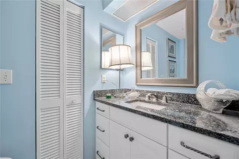 Bath - 2426 Wilderness Blvd W, Parrish, FL 34219 photo 3 of 4