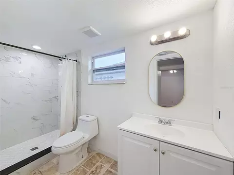 Bath - 3316 W Nassau St, Tampa, FL 33607 photo 2 of 3