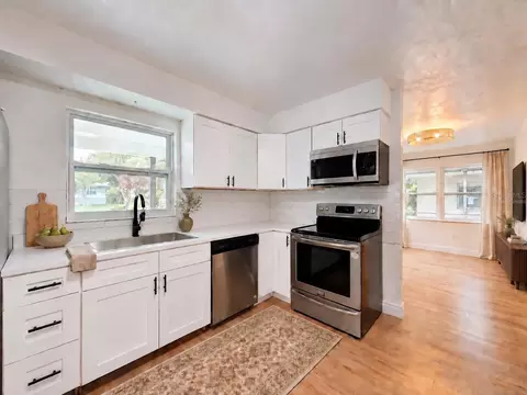 Kitchen - 3316 W Nassau St, Tampa, FL 33607 photo 1 of 2