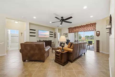 Living - 7705 112th Ave E, Parrish, FL 34219 photo 2 of 3