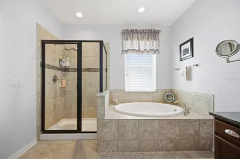 Bath - 7705 112th Ave E, Parrish, FL 34219 photo 1 of 5