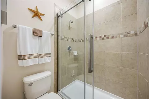 Bath - 7705 112th Ave E, Parrish, FL 34219 photo 5 of 5