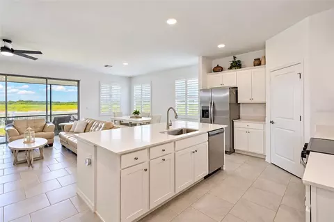 Kitchen - 3519 Night Star Ter, Parrish, FL 34219 photo 3 of 4